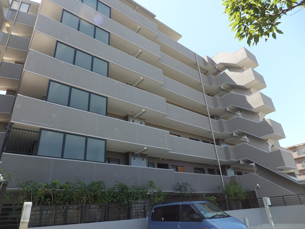 横浜三ツ境南パークホームズの外観