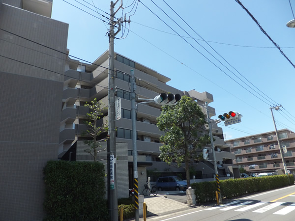 横浜三ツ境南パークホームズの外観