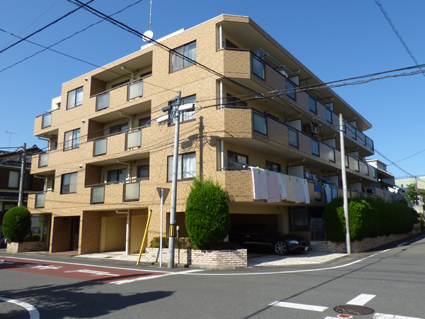 セザール第2東林間の外観