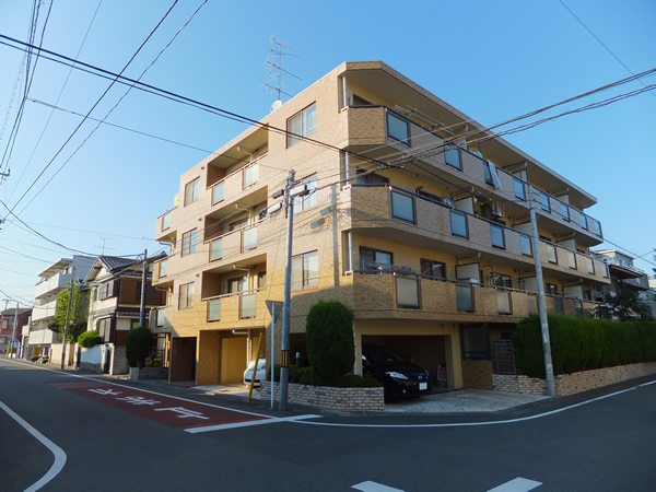 セザール第2東林間の外観