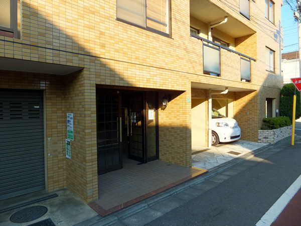 セザール第2東林間の外観