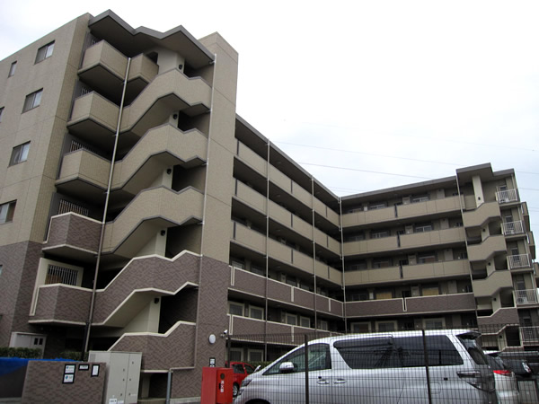 パテラ橋本クローシェの外観