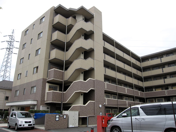 パテラ橋本クローシェの外観