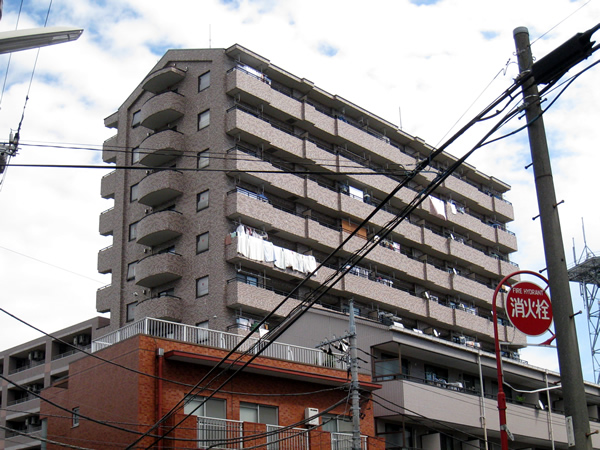 エクレール溝の口の外観