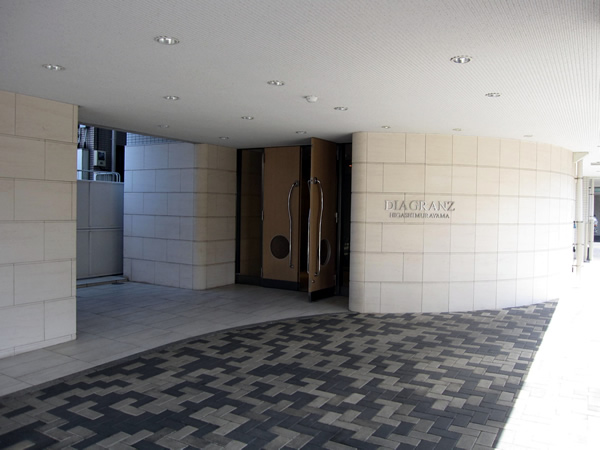 ディアグランゼ東村山の外観