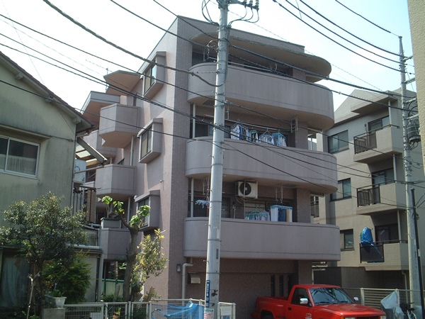 ヴァンハウス溝の口の外観