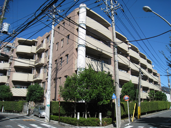 クレッセント二子多摩川5の外観