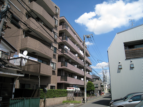 クレッセント二子多摩川の外観