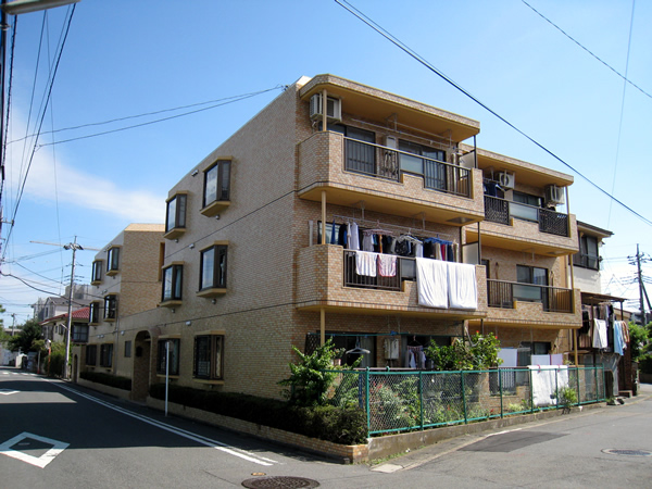 ライオンズマンション二子新地の外観