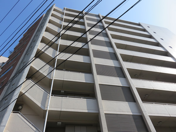 コムロンド二子多摩川の外観