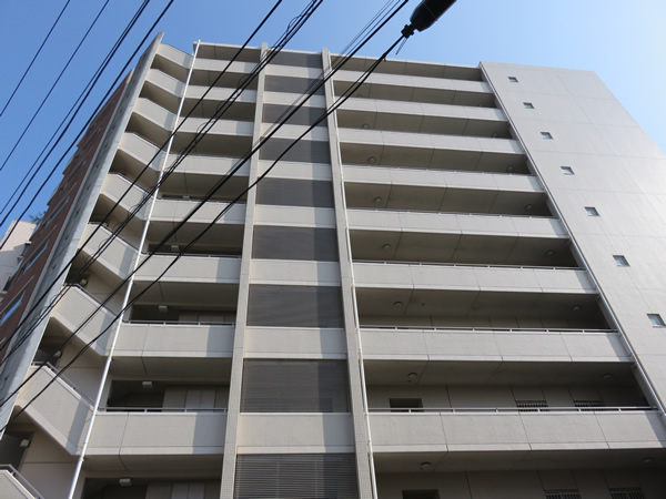 コムロンド二子多摩川の外観