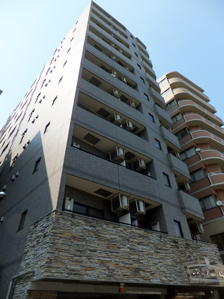 ガラシティ横浜西口の外観