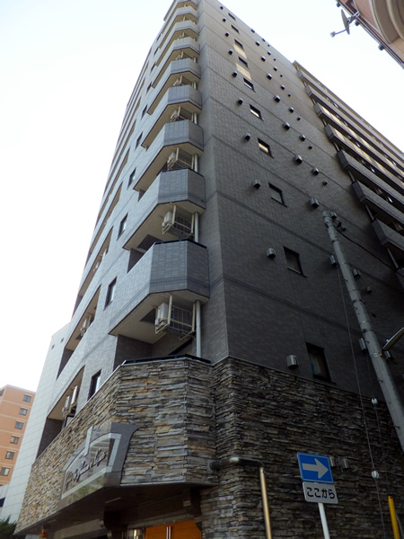 ガラシティ横浜西口の外観