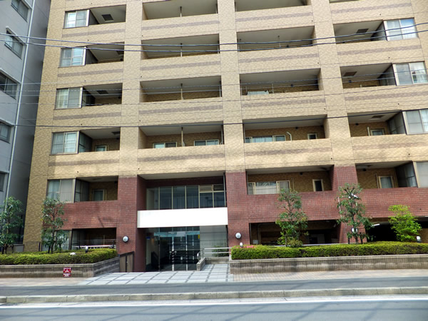 エクセレント横浜の外観