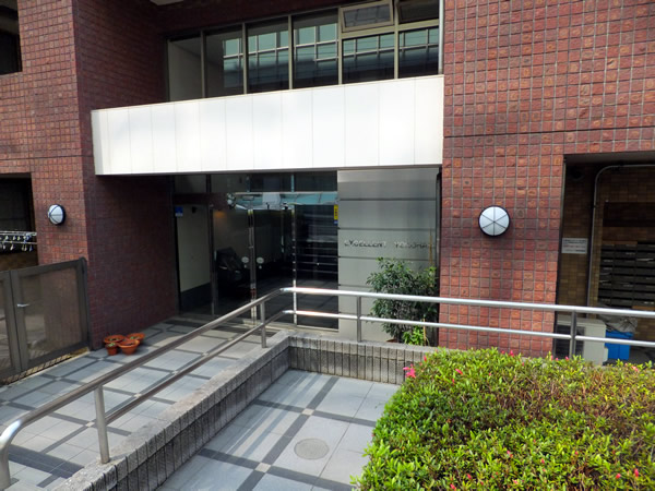 エクセレント横浜の外観