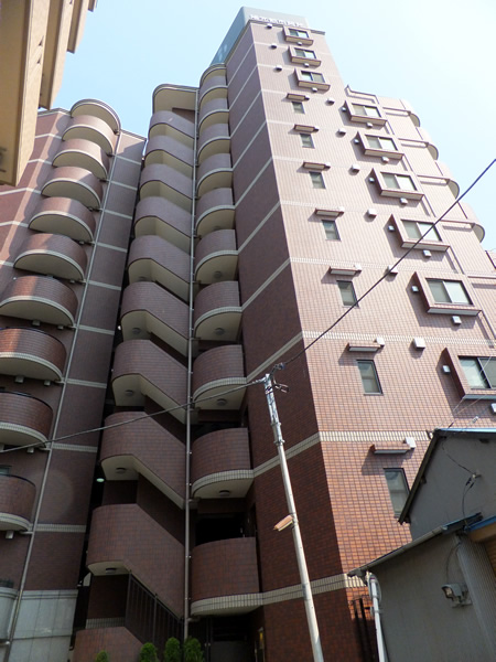 グリフィン横浜西口1番館の外観