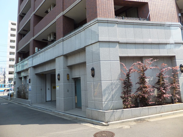 グリフィン横浜西口1番館の外観