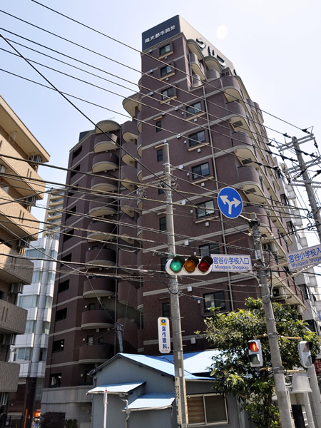 グリフィン横浜西口1番館の外観