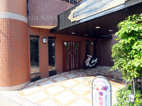 ダイアパレスグランデージ横濱の外観