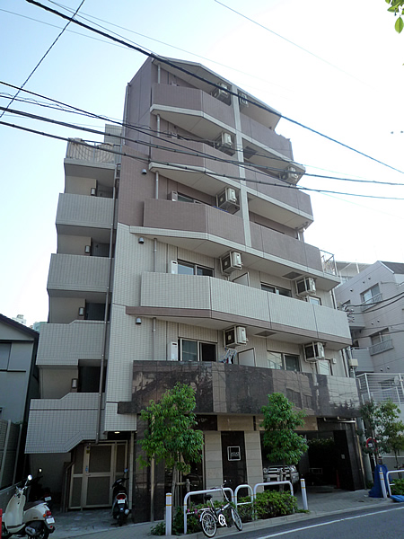 アクサス新板橋の外観