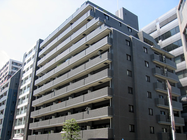 セレスト新横浜の外観