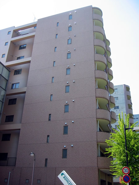 新横浜シティハイツ1番館の外観