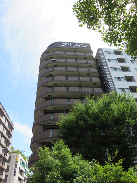 グリフィン新横浜5番館の外観