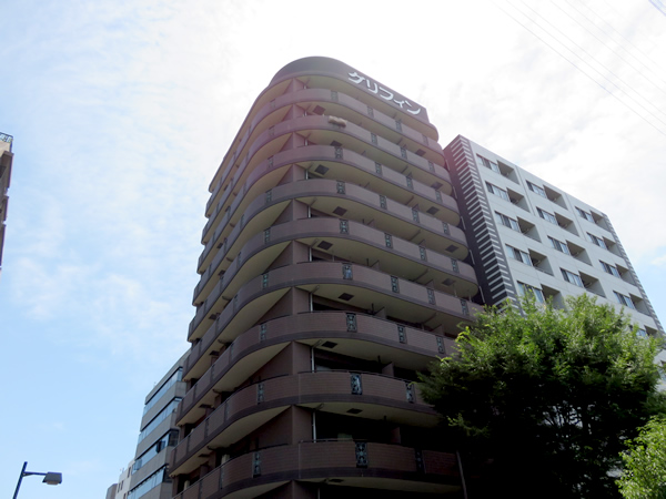 グリフィン新横浜5番館の外観