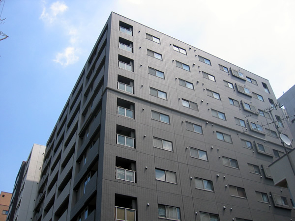 菱和パレス新横浜駅前公園の外観