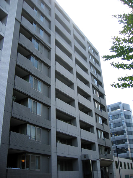 菱和パレス新横浜駅前公園の外観
