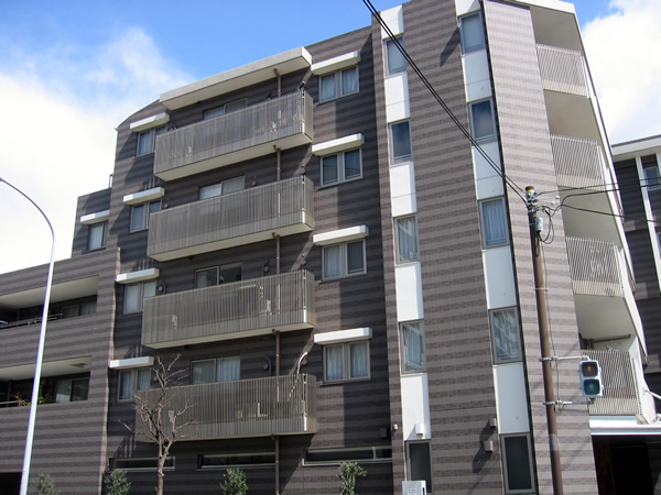 プラネ港北中川の外観