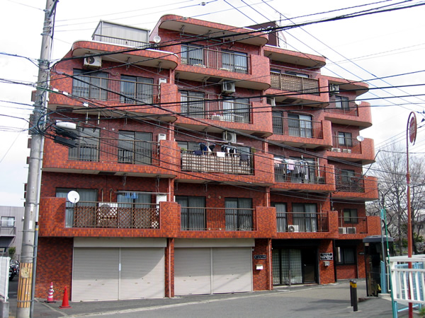 ライオンズマンション江田第5の外観