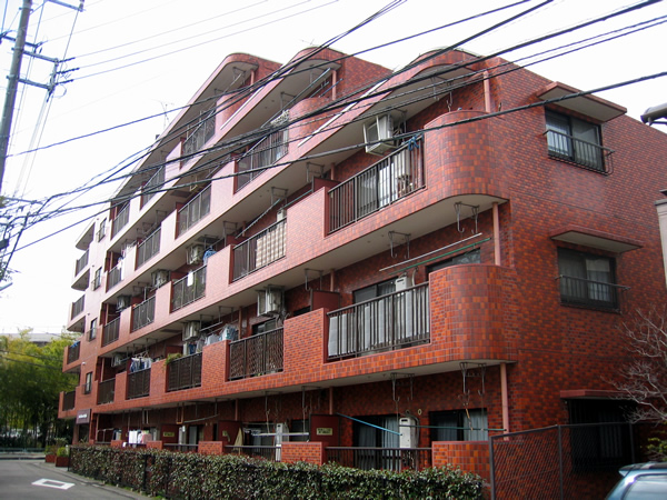 ライオンズマンション江田第5の外観