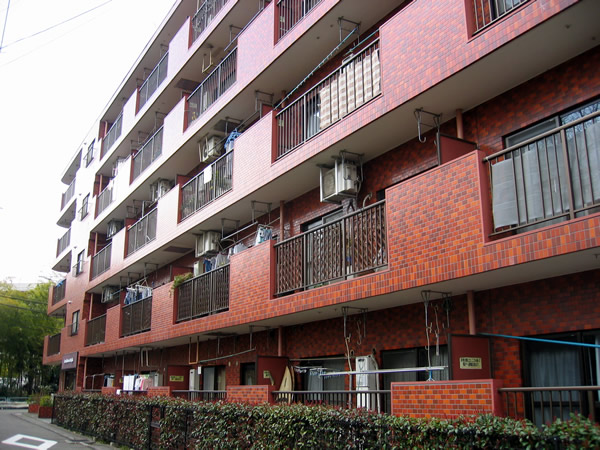 ライオンズマンション江田第5の外観