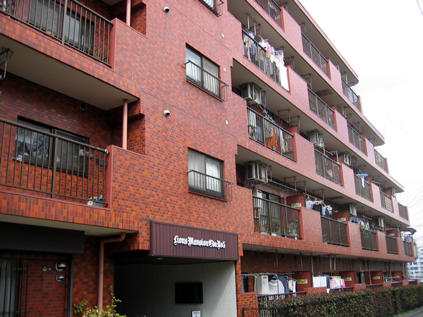 ライオンズマンション江田第5の外観