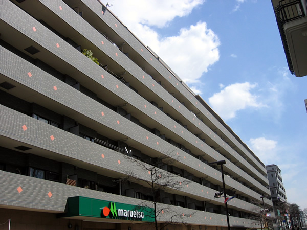 オーベル港北中川の外観