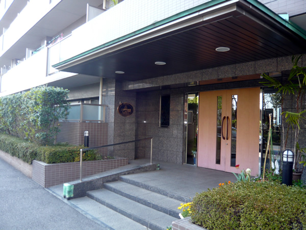 ルピナス南林間の外観