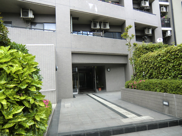 藤和シティホームズ板橋区役所前の外観