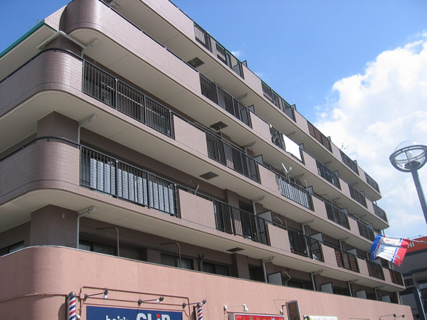 エスペランサ中川の外観