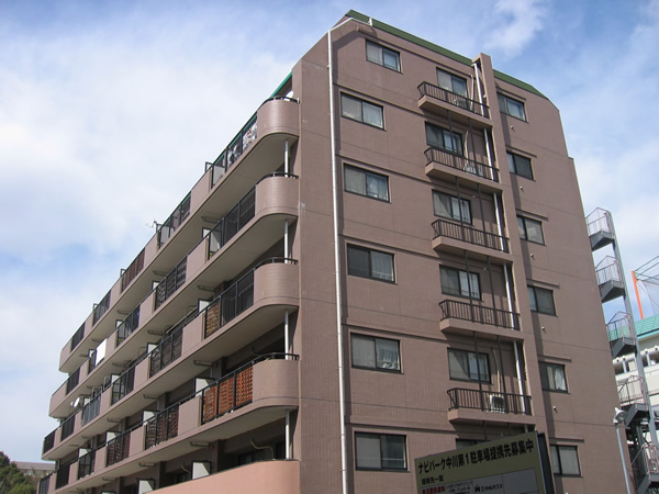 エスペランサ中川の外観