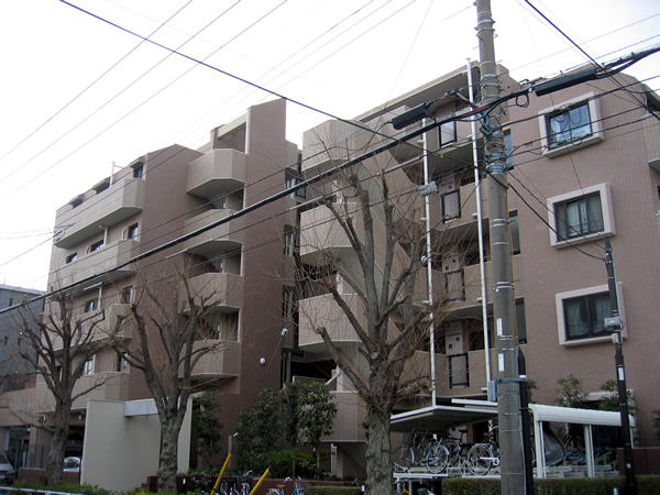 Fステージ江田の外観