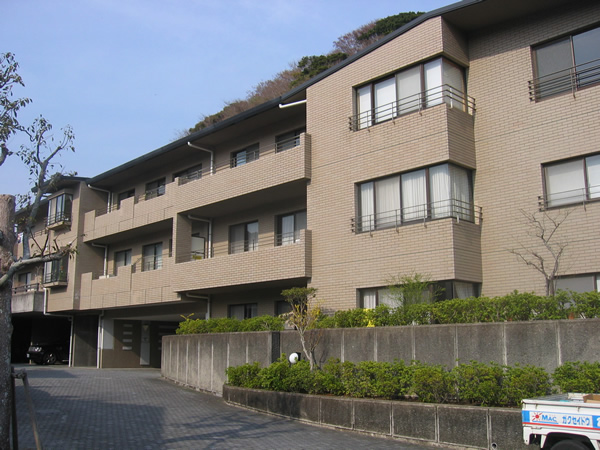 ユーロハイツ鎌倉長谷の外観