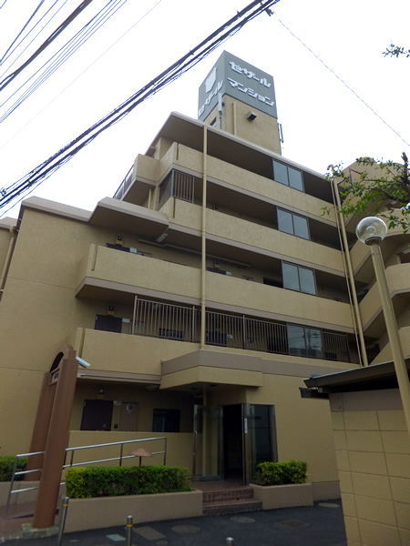 セザール南林間の外観