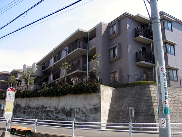 グレーシア鎌倉寺分の外観