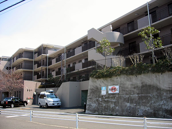 グレーシア鎌倉寺分の外観