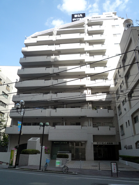 ダイアパレス新板橋の外観