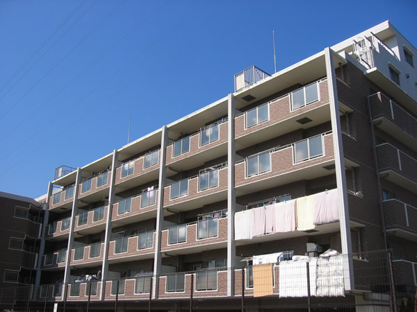 コンフォートパレス菊名ウエストコートの外観