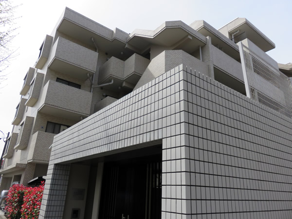 青葉台パークホームズの外観