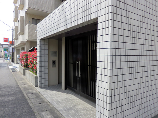 青葉台パークホームズの外観