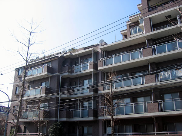 藤和シティホームズ市ヶ尾駅前の外観